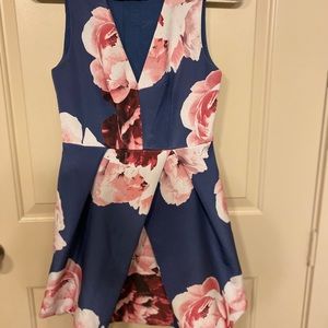 A beautiful dress WITH POCKETS!